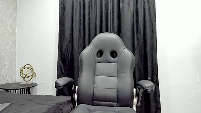 andrew rose  online show from 12-31-24, 05:40