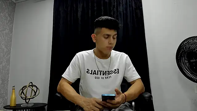 andrew rose  online show from 01-30-25, 10:41