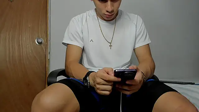 andrew rose  online show from 03-15-26, 11:11