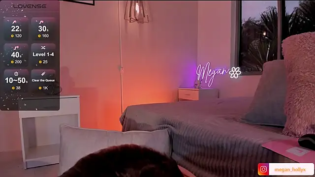 Megan-holly online show from 02-19-25, 08:31