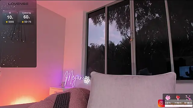 Megan-holly online show from 02-20-25, 08:03