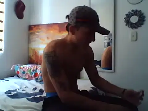 Snapshot of Pharaon_71 chatting on 02-08-25, 07:27 Pharaon 71 online show from 02-08-25, 07:27