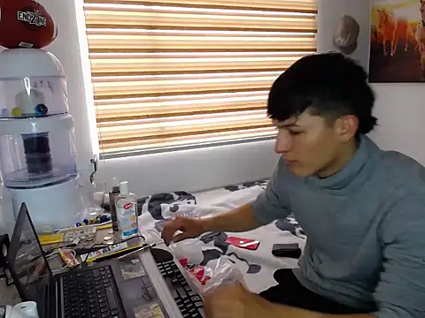 Snapshot of Pharaon_71 chatting on 02-27-25, 08:31 Pharaon 71 online show from 02-27-25, 08:31