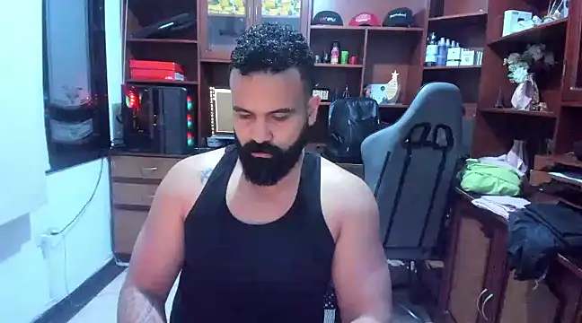 Snapshot of Drako_Argentii chatting on 12-13-24, 06:42 Drako Argentii online show from 12-13-24, 06:42