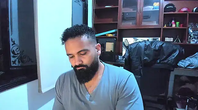 Snapshot of Drako_Argentii chatting on 02-05-25, 11:50 Drako Argentii online show from 02-05-25, 11:50