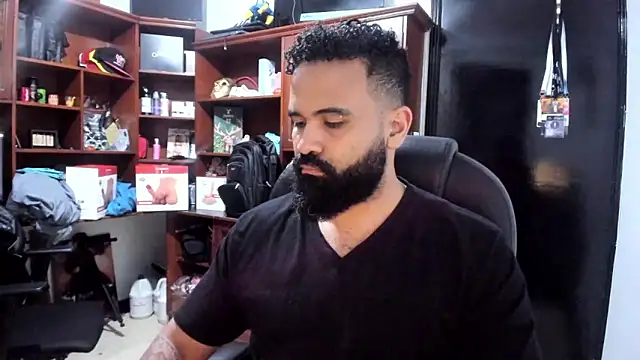 Snapshot of Drako_Argentii chatting on 03-07-25, 03:40 Drako Argentii online show from 03-07-25, 03:40