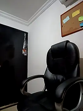 Snapshot of Drako_Argentii chatting on 09-14-25, 06:29 Drako Argentii online show from 09-14-25, 06:29