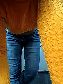 Snapshot of Sarita_7 chatting on 12-16-24, 01:00 Sarita 7 online show from 12-16-24, 01:00