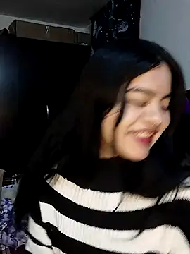 Snapshot of atena_hill chatting on 02-22-26, 12:34 atena hill online show from 02-22-26, 12:34