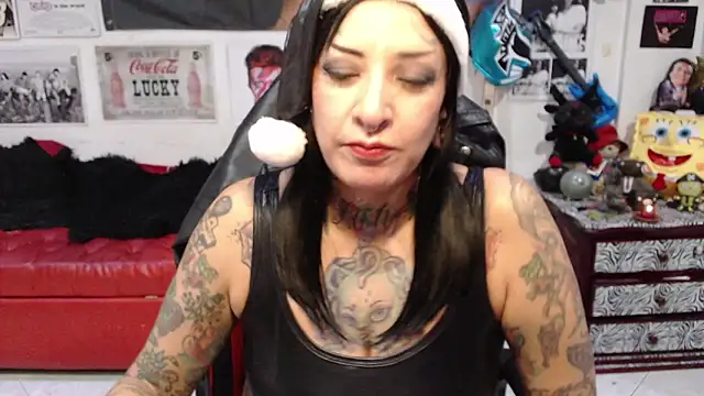 Snapshot of Rollyderolandia666 chatting on 12-07-24, 10:06 Rollyderolandia666 online show from 12-07-24, 10:06
