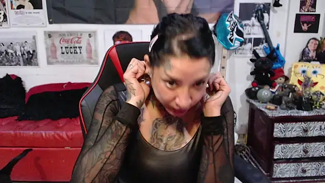 Snapshot of Rollyderolandia666 chatting on 01-09-25, 02:22 Rollyderolandia666 online show from 01-09-25, 02:22