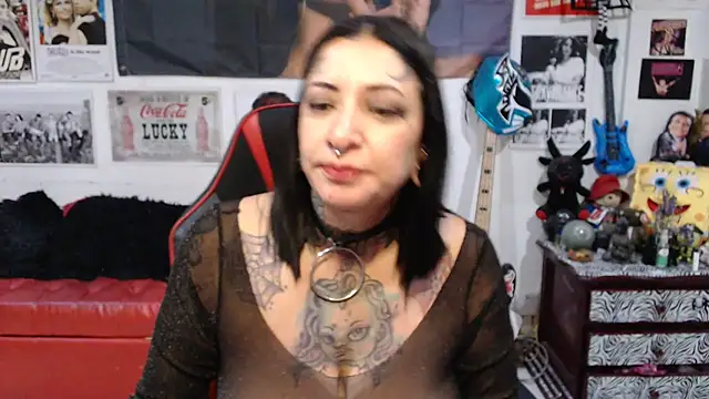 Snapshot of Rollyderolandia666 chatting on 02-17-25, 10:03 Rollyderolandia666 online show from 02-17-25, 10:03
