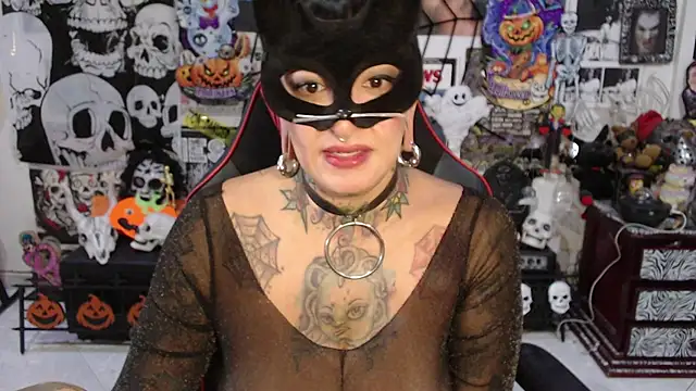 Snapshot of Rollyderolandia666 chatting on 10-28-25, 08:55 Rollyderolandia666 online show from 10-28-25, 08:55