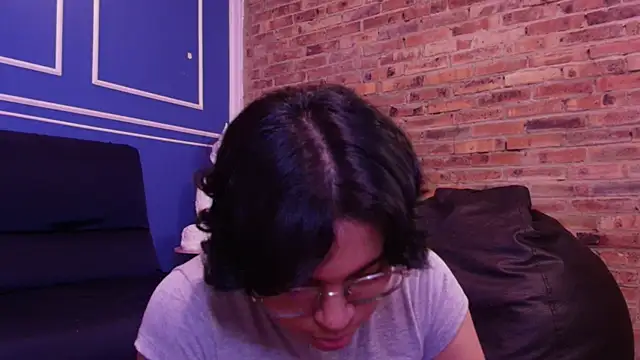 Emmapark  online show from 11-22-25, 06:40