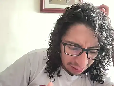 littlelatinhunter online show from 01-07-26, 06:10