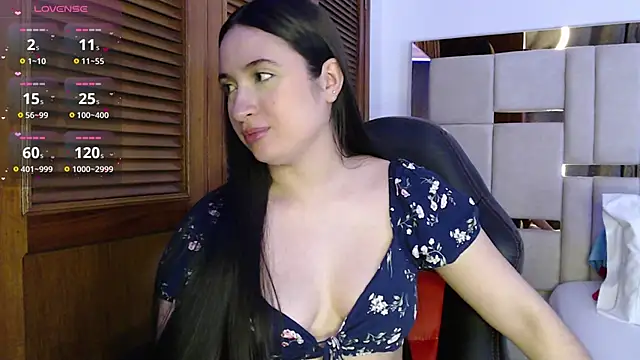 sofiaduque 26 online show from 02-19-25, 11:04