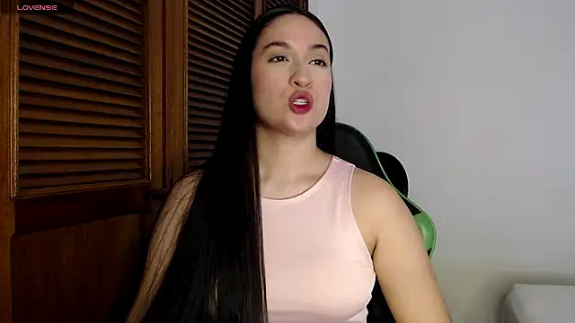 sofiaduque 26 online show from 10-02-25, 08:49