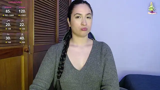 sofiaduque 26 online show from 11-17-25, 08:36