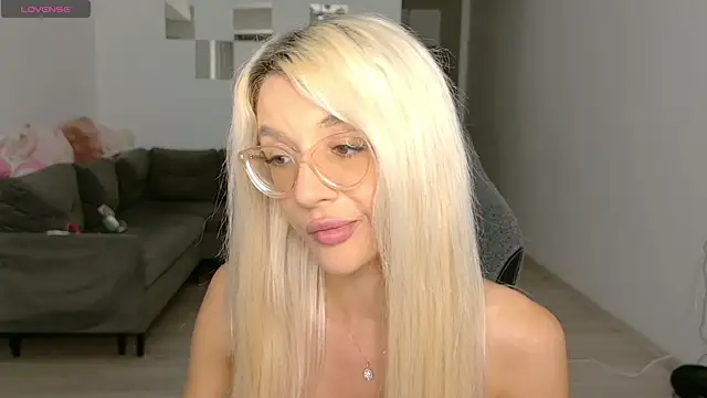 LovelyBianca online show from 06-08-26, 08:53