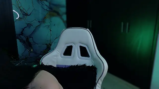 Madison Jackson online show from 09-23-25, 10:02