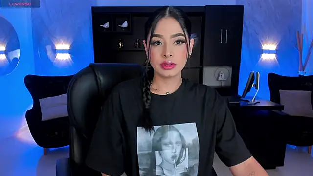 AlyssaDean online show from 01-26-25, 11:39