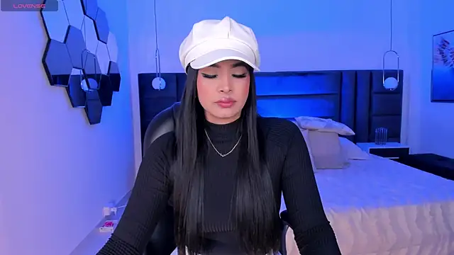 AlyssaDean online show from 02-08-25, 11:55