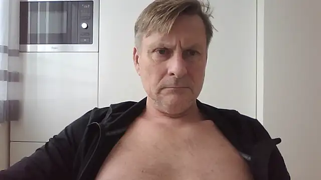 johnnym1 online show from 01-13-26, 01:16