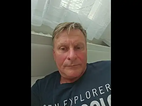 johnnym1 online show from 03-31-26, 01:22