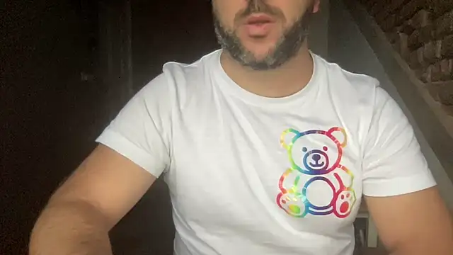 Snapshot of RedDante89 chatting on 11-03-25, 07:09 RedDante89 online show from 11-03-25, 07:09