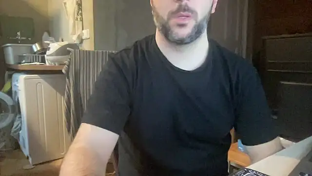 Snapshot of RedDante89 chatting on 04-03-26, 06:33 RedDante89 online show from 04-03-26, 06:33