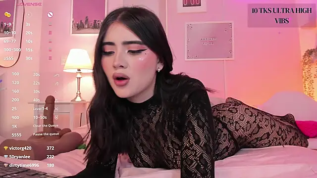 Snapshot of little-natt chatting on 01-30-25, 04:13 little-natt online show from 01-30-25, 04:13