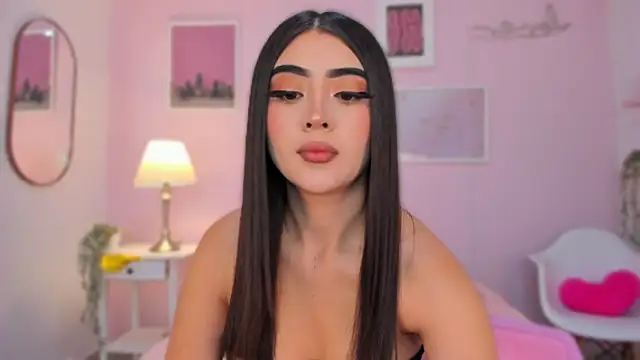 Snapshot of little-natt chatting on 02-06-25, 12:59 little-natt online show from 02-06-25, 12:59