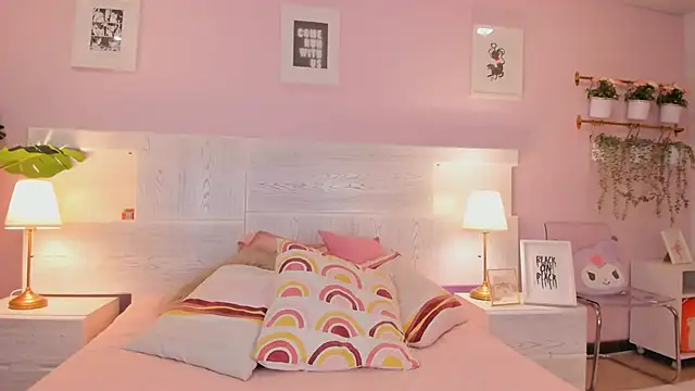 Snapshot of little-natt chatting on 03-10-25, 12:48 little-natt online show from 03-10-25, 12:48