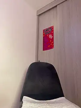 Snapshot of keirabbw chatting on 01-17-25, 01:04 keirabbw online show from 01-17-25, 01:04