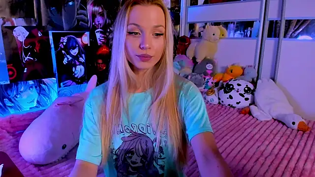 Snapshot of Cute__Pony chatting on 01-16-25, 09:30 Cute Pony online show from 01-16-25, 09:30