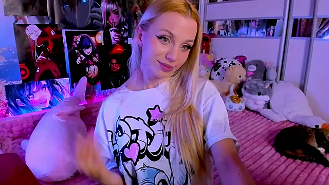 Snapshot of Cute__Pony chatting on 02-11-25, 09:25 Cute Pony online show from 02-11-25, 09:25