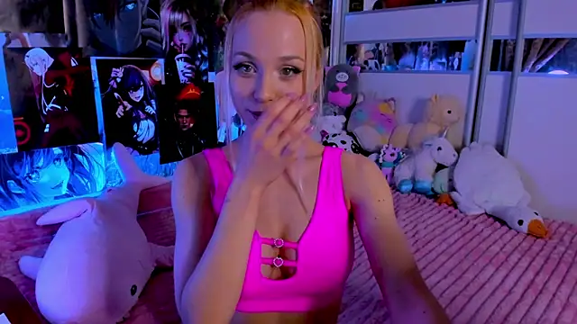 Snapshot of Cute__Pony chatting on 03-07-25, 12:26 Cute Pony online show from 03-07-25, 12:26