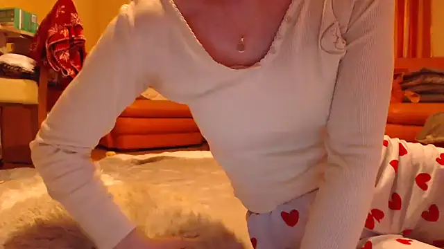 Snapshot of LovelyAndraGirl chatting on 04-25-26, 01:41 LovelyAndraGirl online show from 04-25-26, 01:41