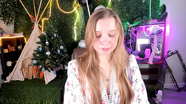 MayaSinabon online show from 12-15-24, 01:22