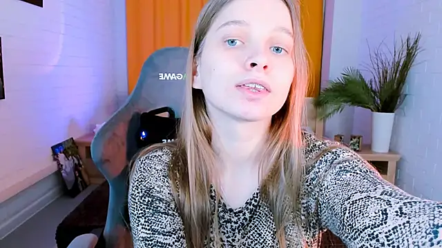 MayaSinabon online show from 01-26-25, 03:14