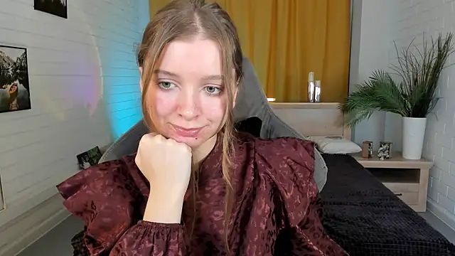 MayaSinabon online show from 02-01-25, 03:18