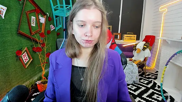 MayaSinabon online show from 02-11-25, 09:20