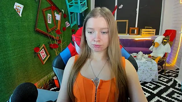 MayaSinabon online show from 02-12-25, 12:12