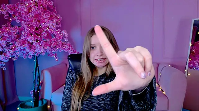MayaSinabon online show from 02-25-25, 12:13