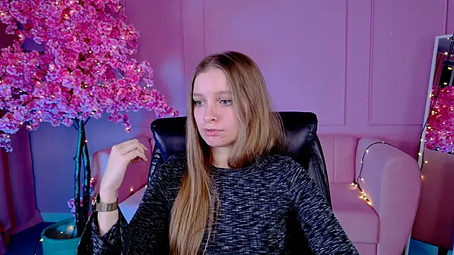 MayaSinabon online show from 02-25-25, 03:16