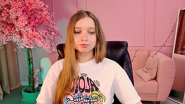 MayaSinabon online show from 03-02-25, 12:11