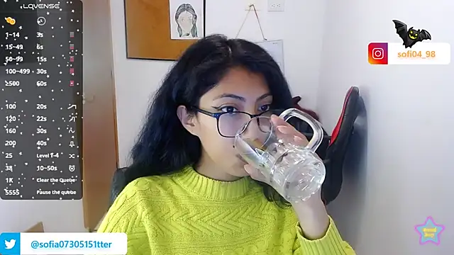 Snapshot of sofia_rosse4 chatting on 05-09-26, 12:16 sofia rosse4 online show from 05-09-26, 12:16