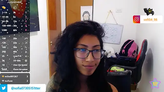 Snapshot of sofia_rosse4 chatting on 05-15-26, 11:01 sofia rosse4 online show from 05-15-26, 11:01