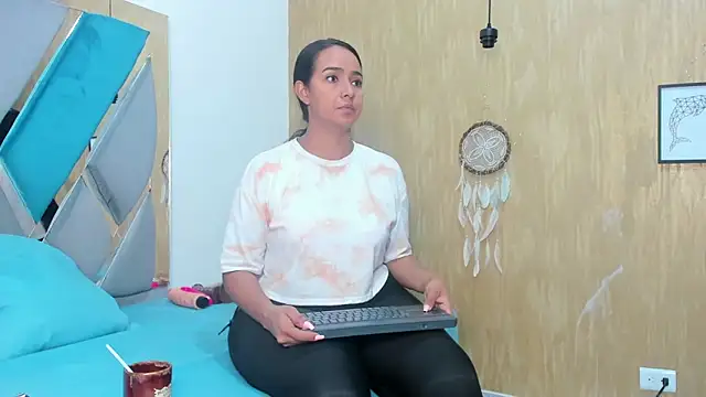 Luya Jhon online show from 01-07-25, 11:05