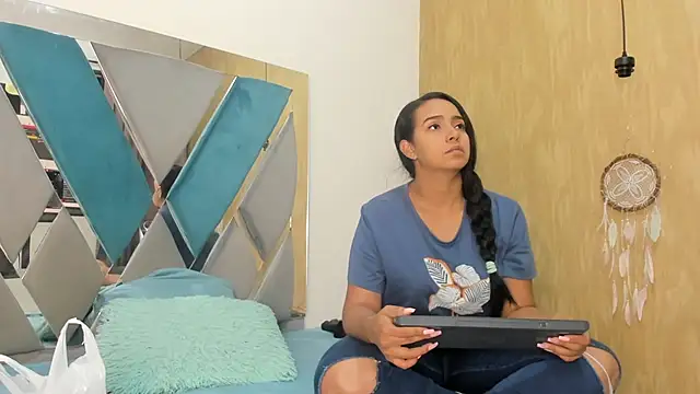 Luya Jhon online show from 01-13-25, 11:19